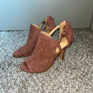 LC Lauren Conrad Heels